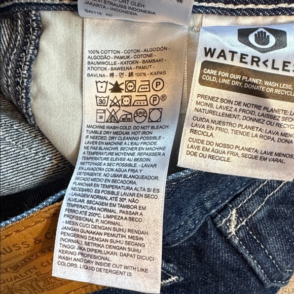 Levi's Premium Denim Painter Boy Jeans in Snooze Ya Lose Wash - Picture 16 of 16